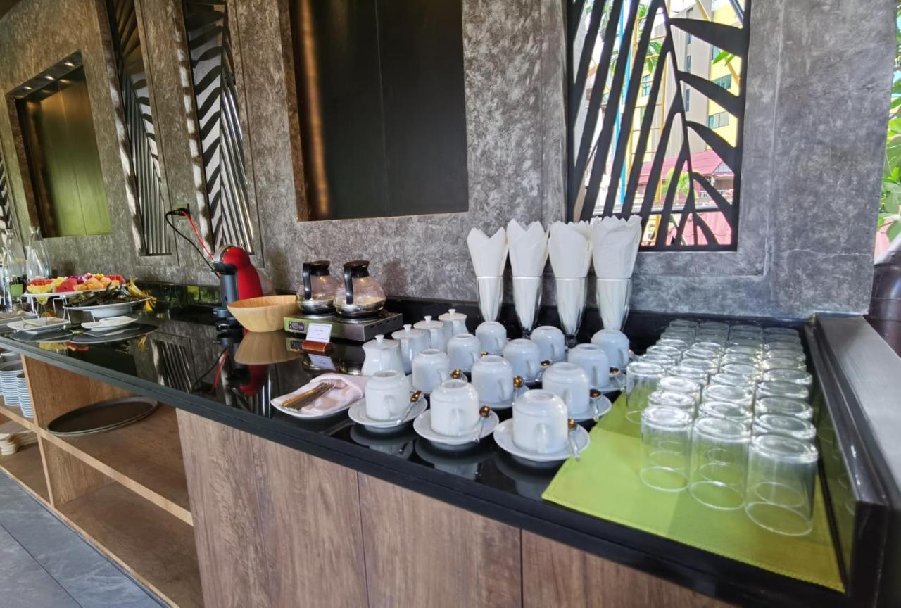 The Cliff Elegance Resort Ao Nang Buitenkant foto